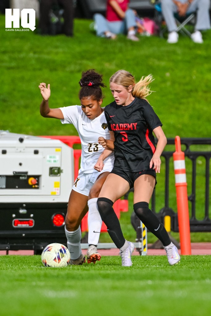 St. Pius X’s Vanessa Cichy (23) battles Ella Julian of Albuquerque Academy to maintain possession during a non-district matchup on September 16, 2025, at Albuquerque Academy. Gavin Gallegos/HQ Sports