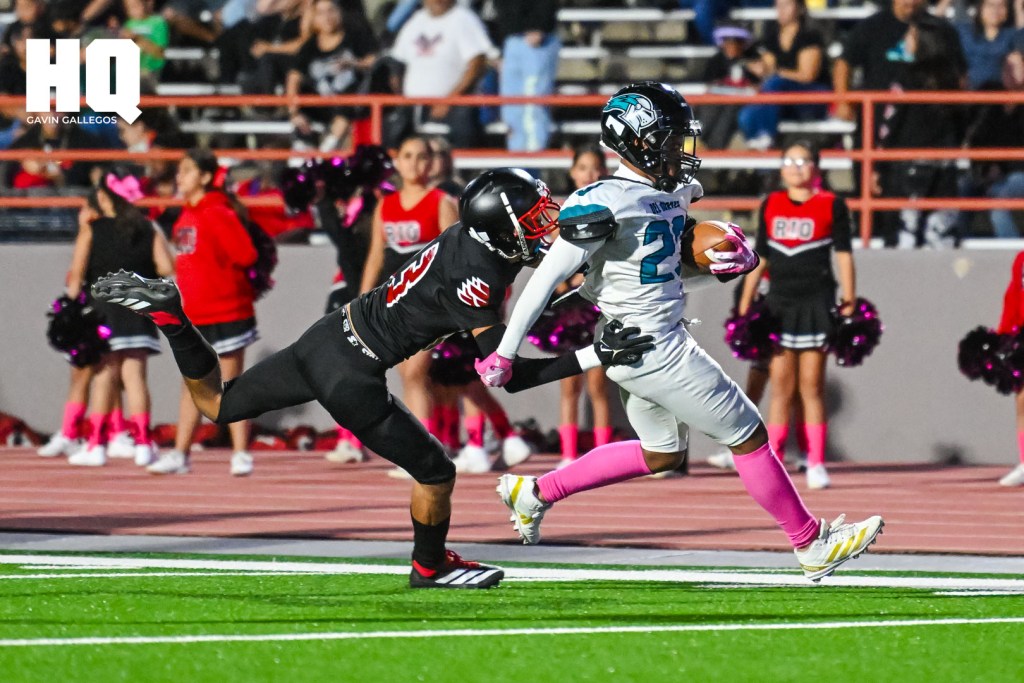 Keandre Wyatt, (23) a Del Norte running back advances the ball downfield during his district matchup against Rio Grande High School at Milne Stadium on October 3, 2025. Gavin Gallegos/HQ Sports
