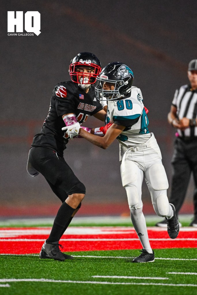 Byren Bean, (80) a Del Norte cornerback ensures coverage against his Rio Grande opponent during their district matchup at Milne Stadium. Gavin Gallegos/HQ Sports