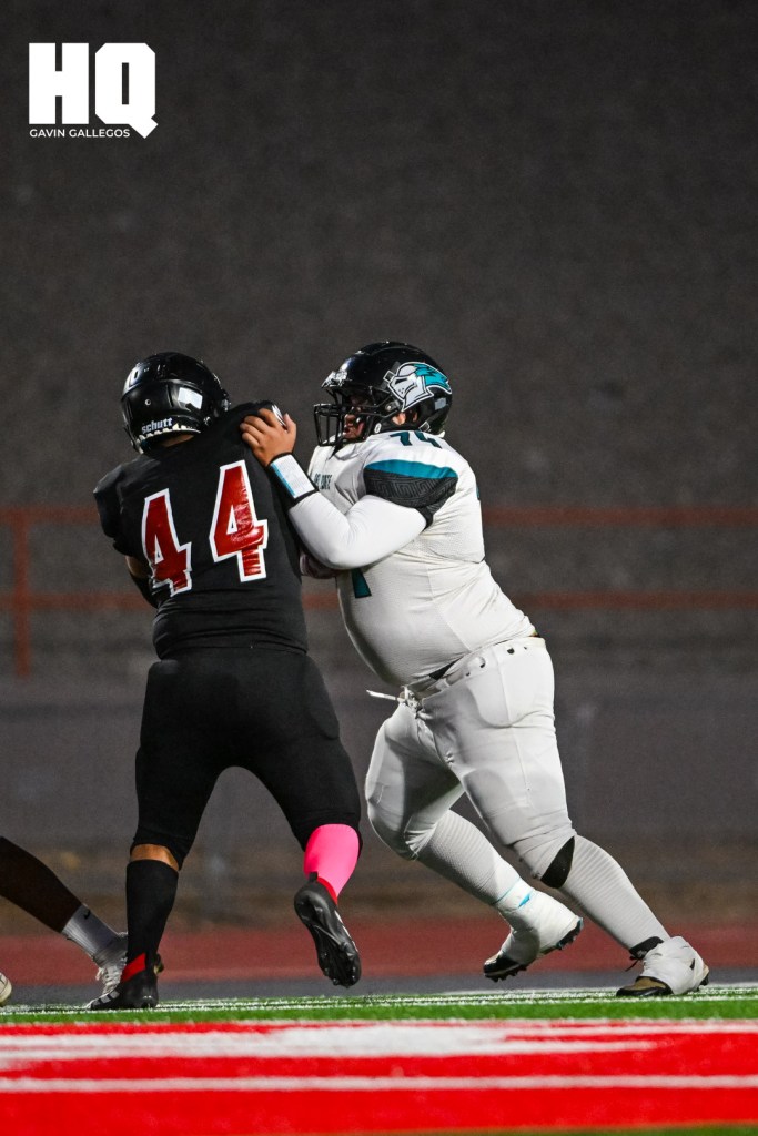 Del Norte’s Guage Perez (21) advances the ball downfield after his interception during his district matchup against Rio Grande high school at Milne Stadium. Gavin Gallegos/HQ Sports